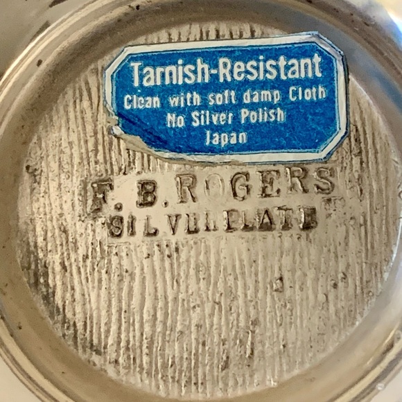 Vintage F.B. Rogers Silver Plate Ornate Floral Relief Pedestal Bowl - Picture 8 of 13